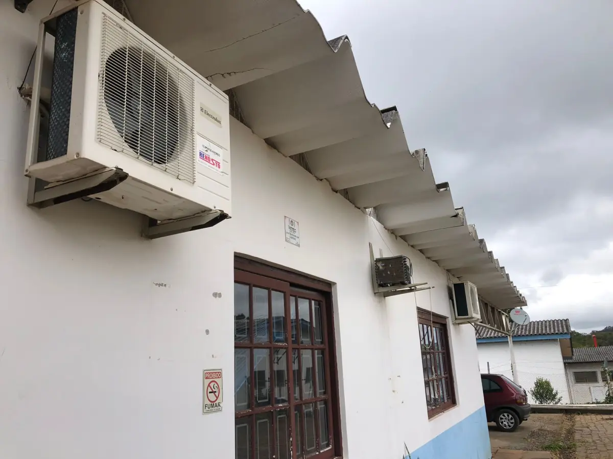 LOTE 000 - SILOS DE INOX – CALDEIRAS – TANQUES 100MIL L – BALANÇA RODOVIÁRIA – RESERVATÓRIO DE ÁGUA – UNO MILLE 95/96