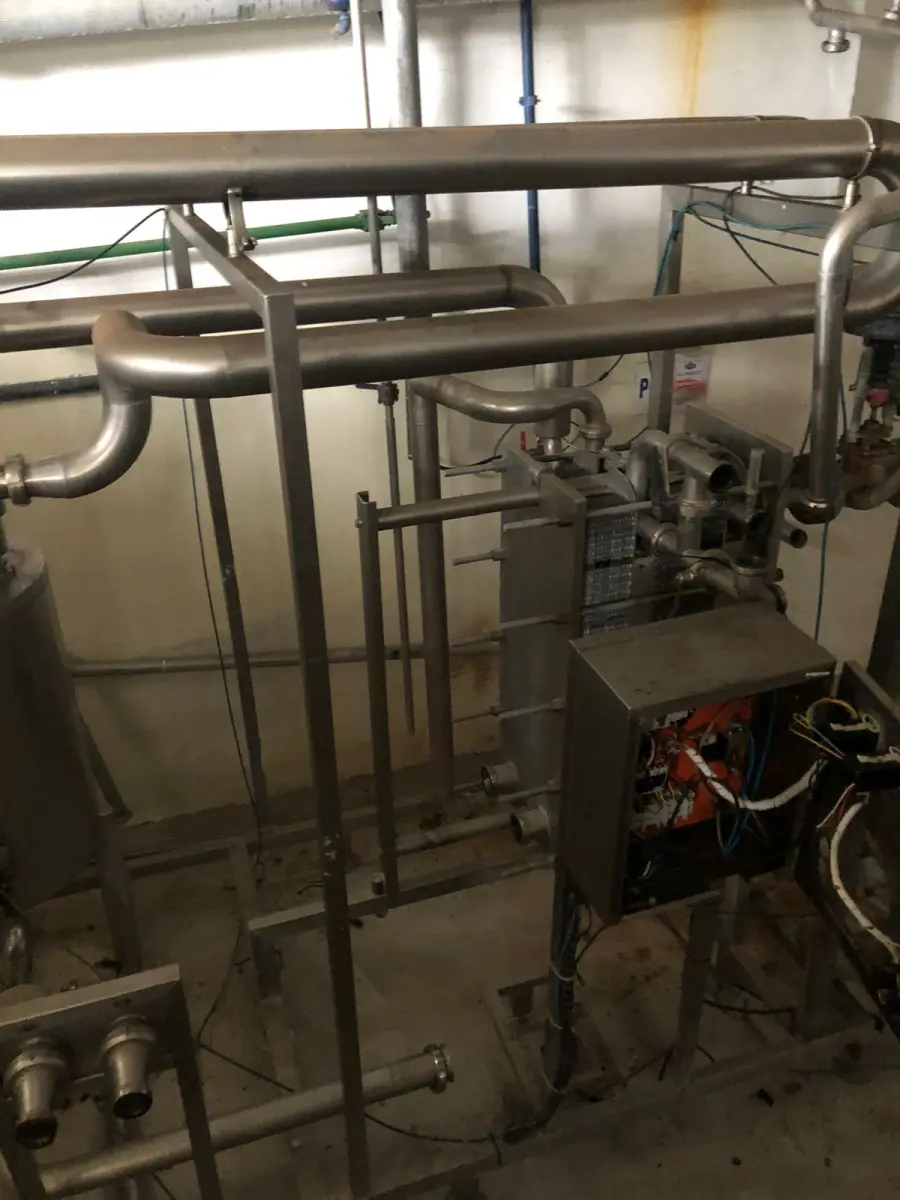 LOTE 000 - SILOS DE INOX – CALDEIRAS – TANQUES 100MIL L – BALANÇA RODOVIÁRIA – RESERVATÓRIO DE ÁGUA – UNO MILLE 95/96