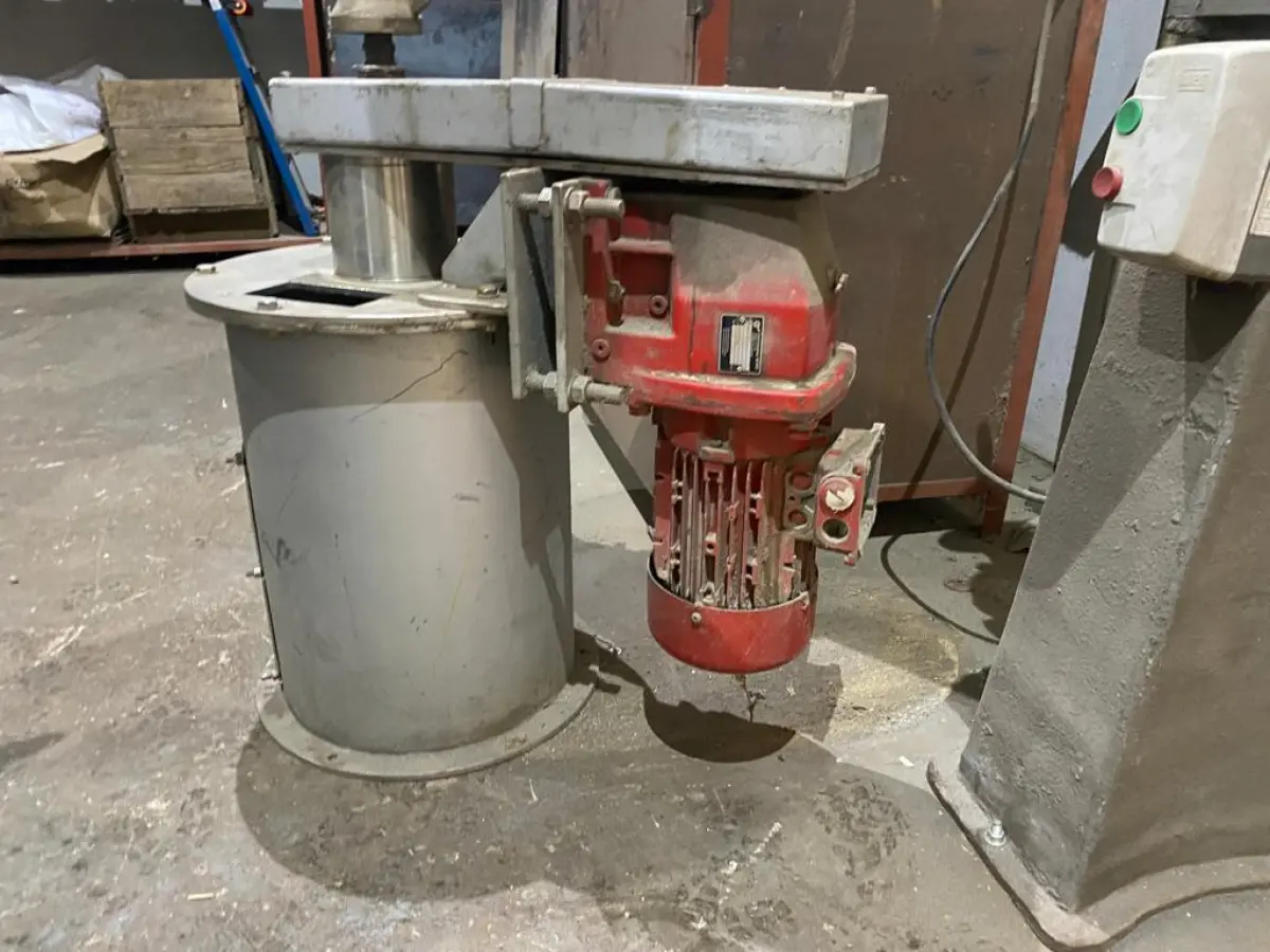 LOTE 069 - Vaporizador, marca Streckel e Scharader, modelo RD 350, número de série sns, ano de fabricação 2008, NP 136. Em Ijuí/RS