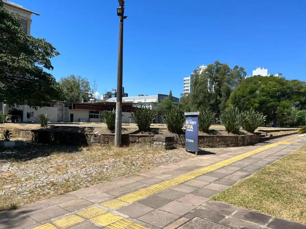 LOTE 001 - GRANDE IMÓVEL COM 46.624,57M2  PODENDO USAR 31.863,57m² NA RUA CEL JOAQUIM PEDRO SALGADO 80, PORTO ALEGRE (ver área aproveitavel)l)