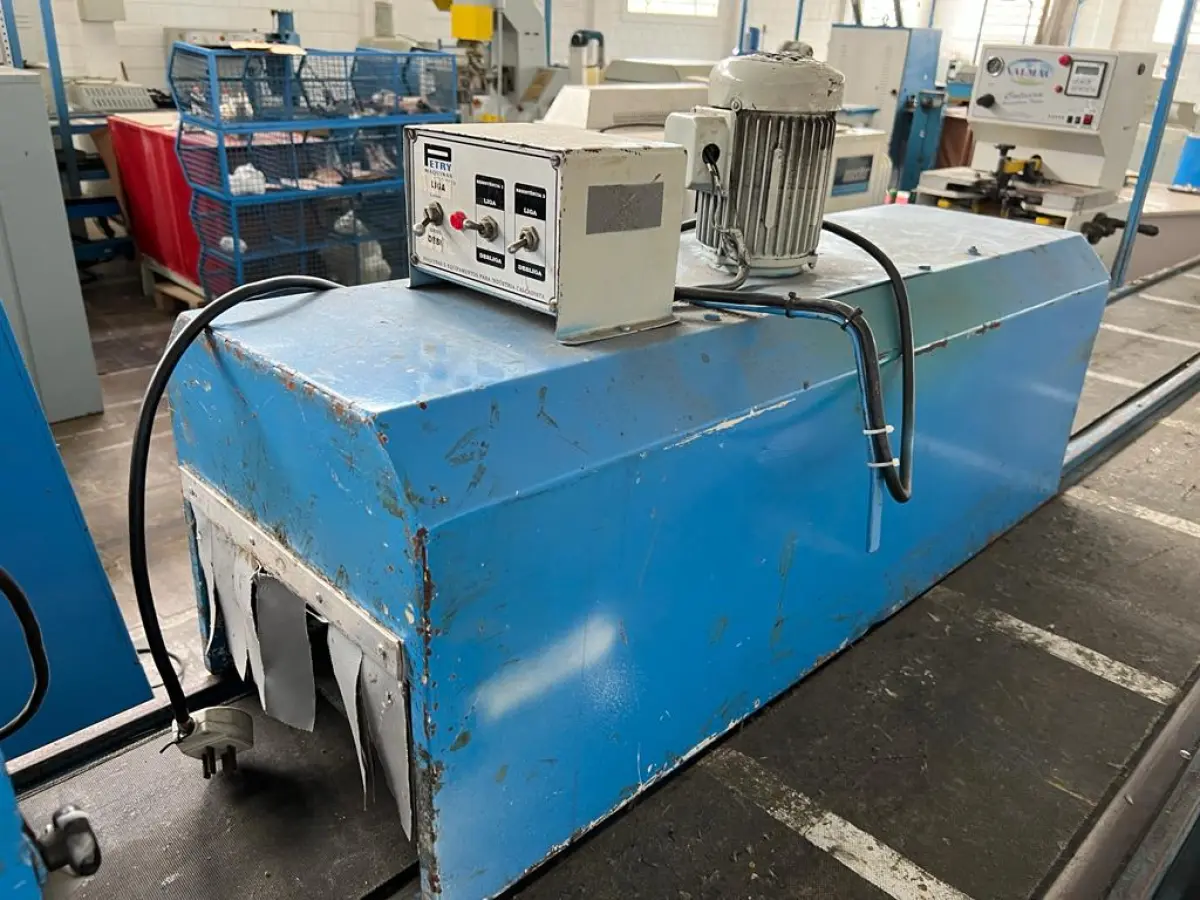 LOTE 032 - uma estufa vento norte