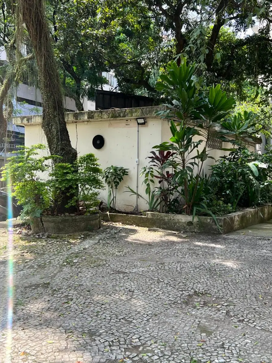 LOTE 001 - ÚNICA GRANDE ÁREA À VENDA EM TODO O BAIRRO DO FLAMENGO/RJ > 13.900m2 DE TERRENO E 23.475M2 CONSTRUÍDOS