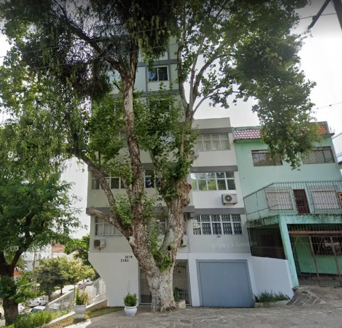 LOTE 000 - SALA COMERCIAL NA CEL. LUCAS DE OLIVEIRA, EM POA