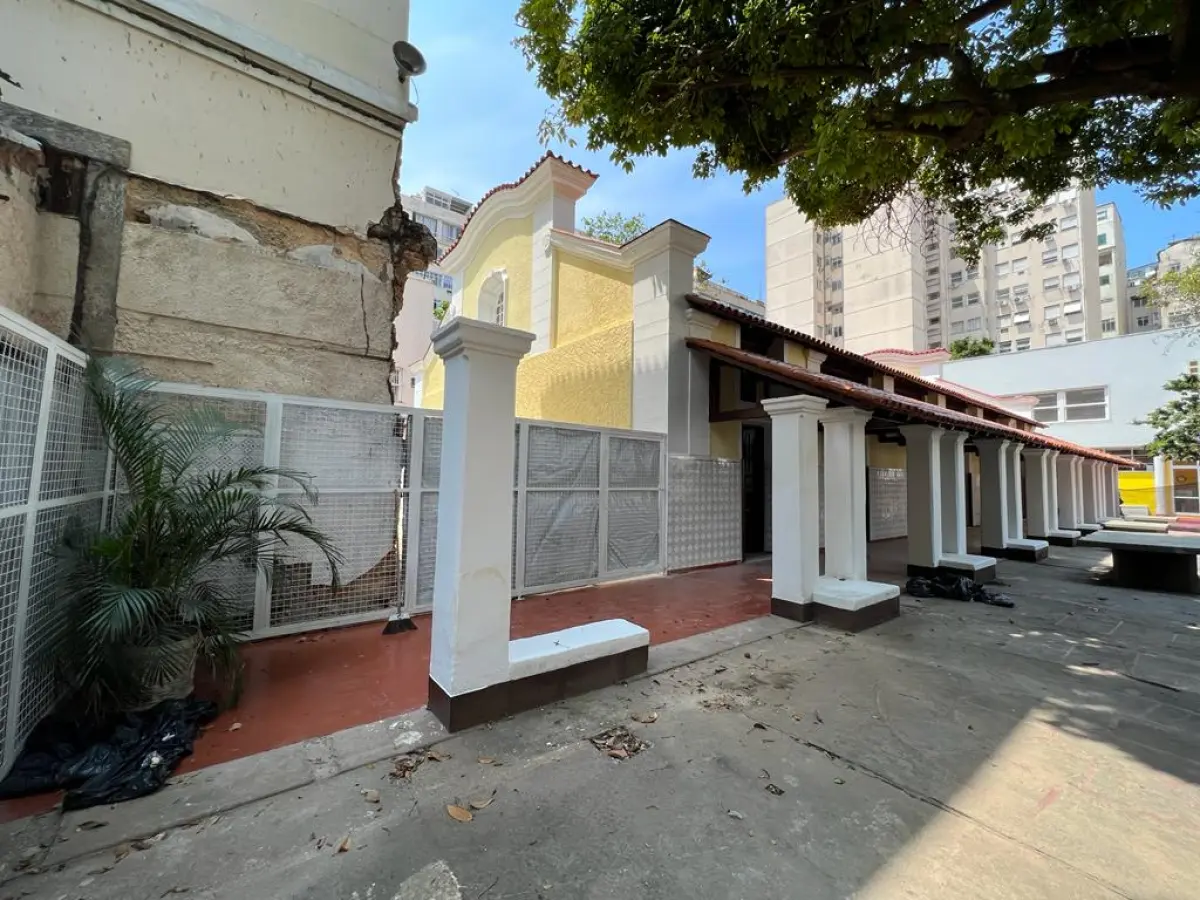 LOTE 001 - ÚNICA GRANDE ÁREA À VENDA EM TODO O BAIRRO DO FLAMENGO/RJ > 13.900m2 DE TERRENO E 23.475M2 CONSTRUÍDOS