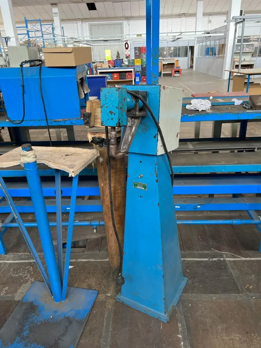 LOTE 049 - martelete