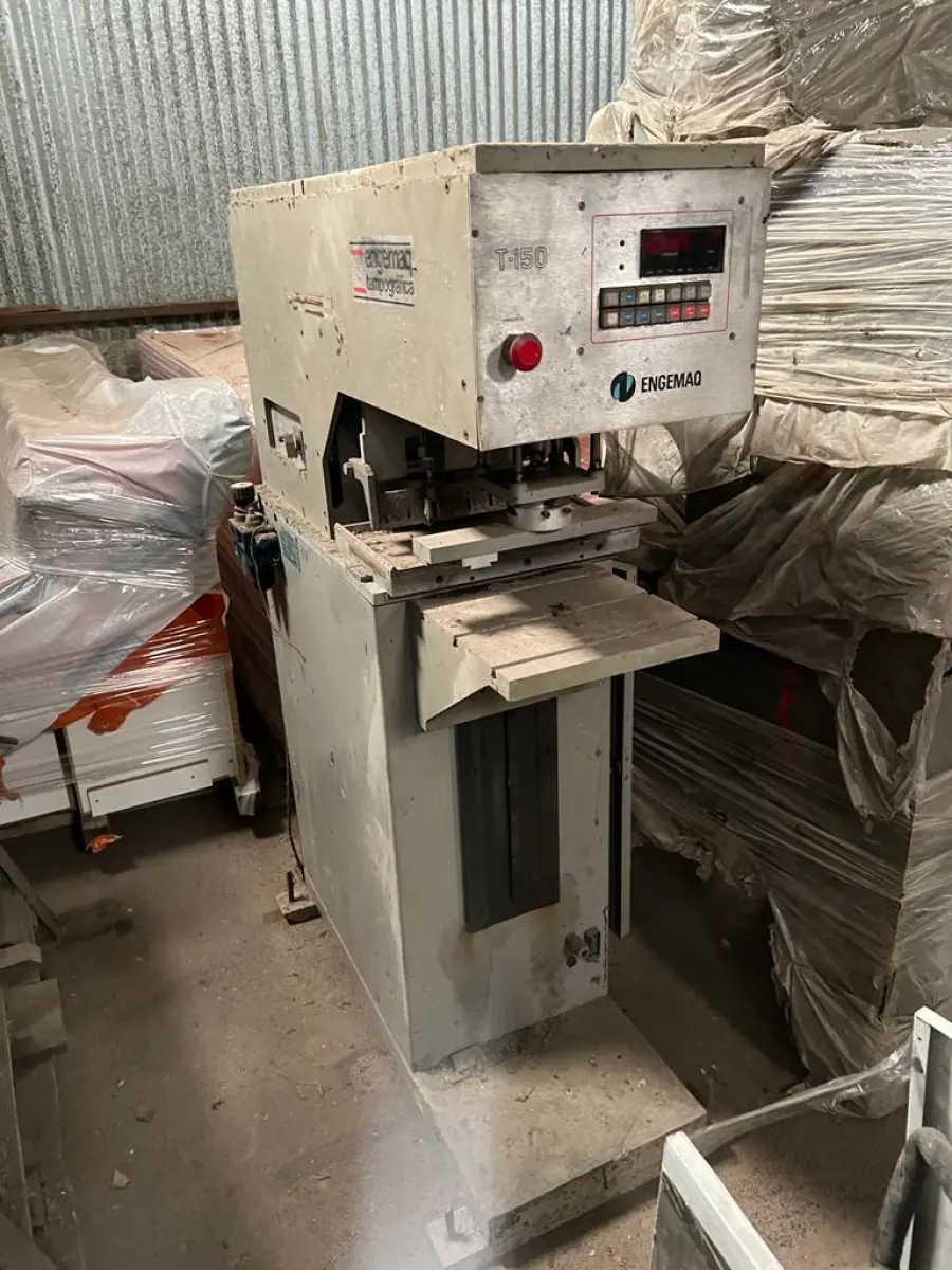 LOTE 081 - maquina de carimbar Engemaq sucateada