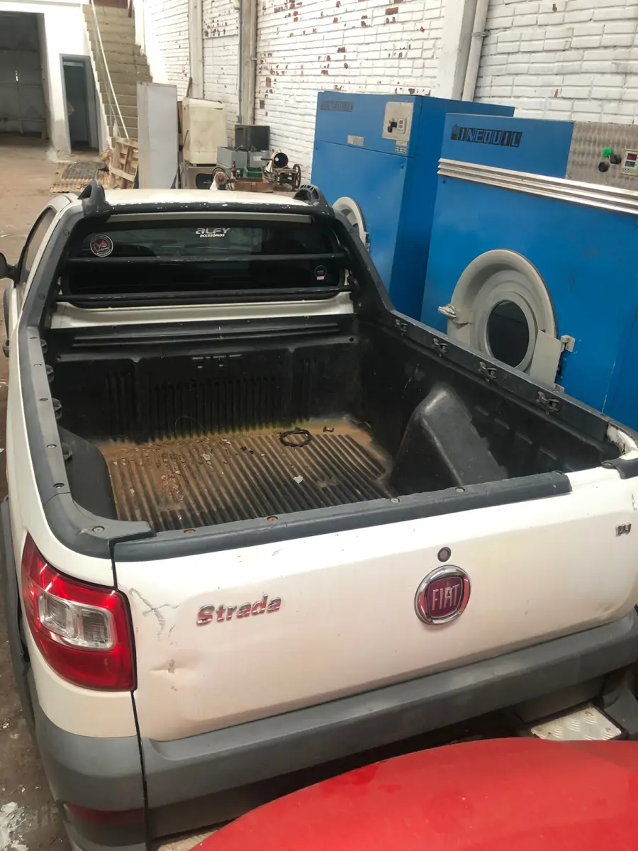 LOTE 000 - FIAT/STRADA WORKING, COR BRANCA, ANO 14/15