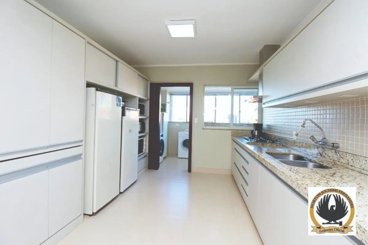 LOTE 001 - GRANDE APT 3 QUARTOS COM BOX 240 M2 PRIVATIVOS