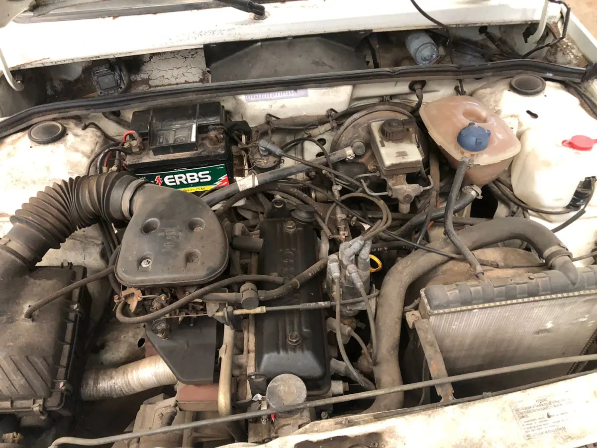 LOTE 015 - "VEÍCULO VW GOL 1000, ANO 1993/1994, BRANCO, PLACAS IHN-5386"