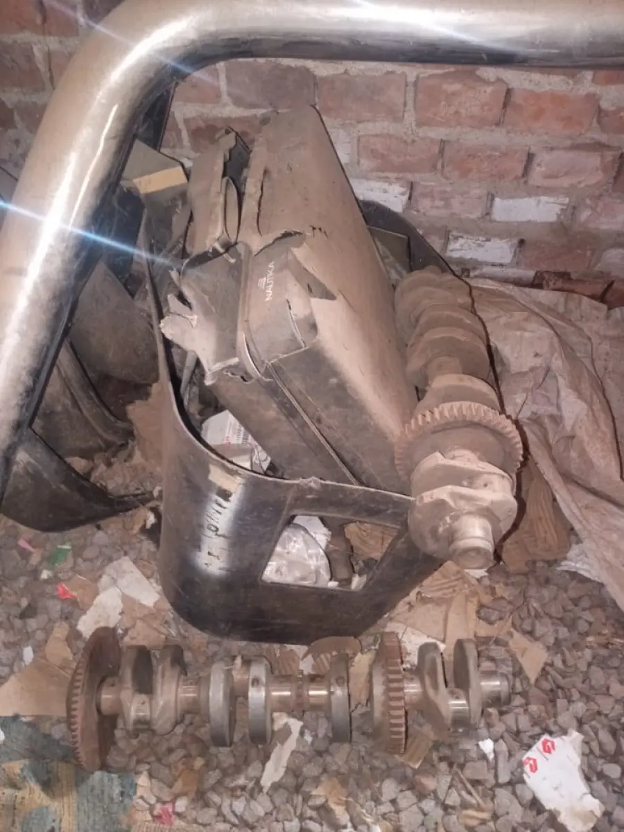 LOTE 000 - SUCATA DE MOTO JTA/SUZUKI