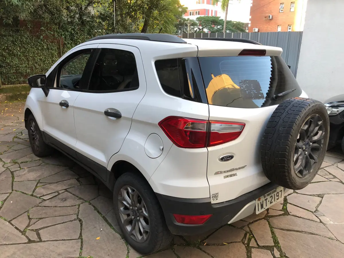 LOTE 001 - Ford/ Ecosport FSL 1.6, fabricação/modelo 2015/2015