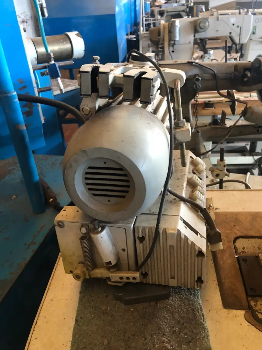 LOTE 226 - Motor de máquina