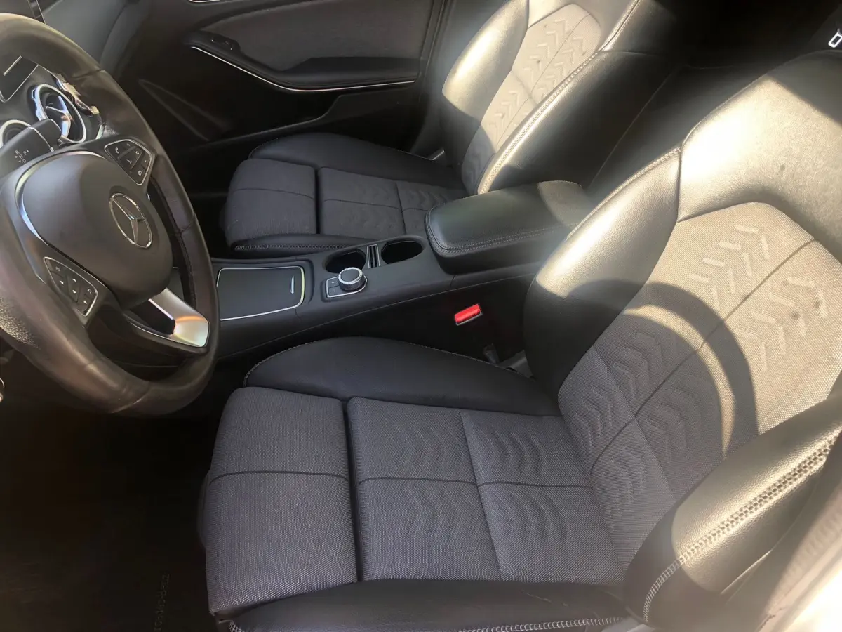 LOTE 002 - Veículo M.BENZ/GLA200 STYLE, fabricação/modelo 2017/2018, cor: branca