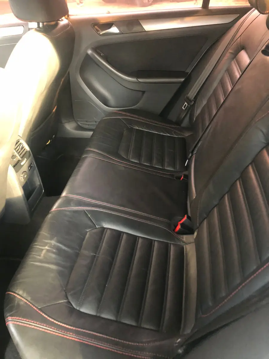 LOTE 002 - Veículo VW Volkswagen Jetta Highline 2.0 TSI 16v 4p Tiptronic, fabricação/modelo 2011/2011