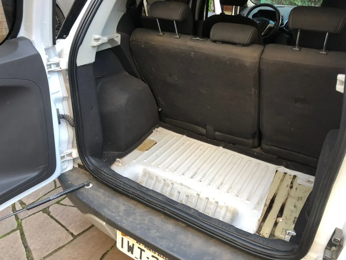 LOTE 001 - Ford/ Ecosport FSL 1.6, fabricação/modelo 2015/2015