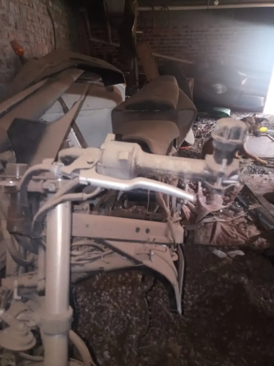 LOTE 000 - SUCATA DE MOTO JTA/SUZUKI