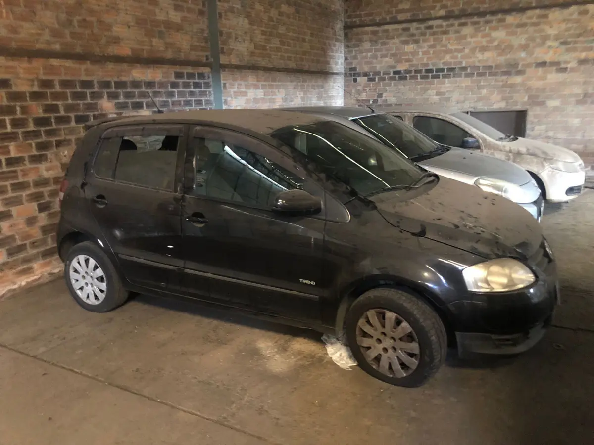 LOTE 002 - VW/Fox 1.0 ano 2009/2009
