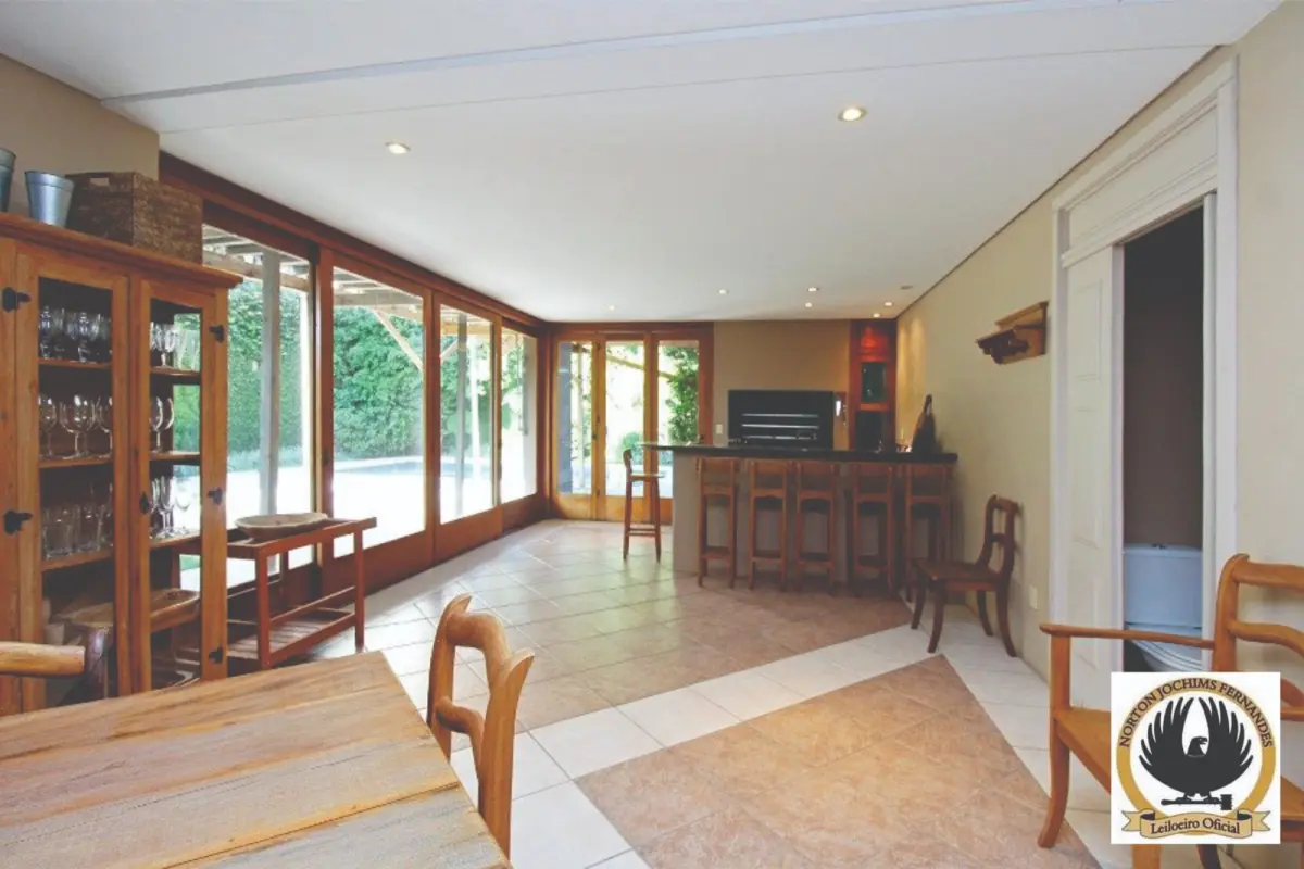 LOTE 001 - GRANDE APT 3 QUARTOS COM BOX 240 M2 PRIVATIVOS