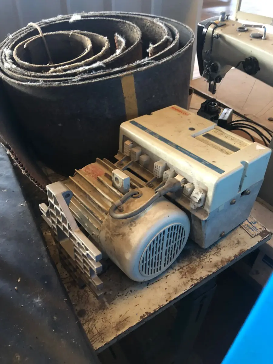 LOTE 240 - Motor de máquina