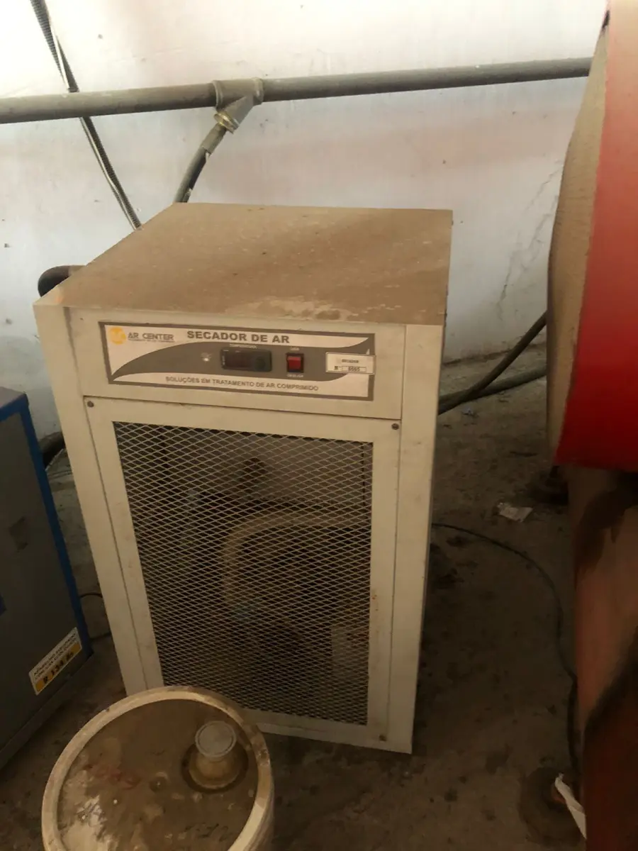 LOTE 148 - Secador de ar Ar center pequeno 