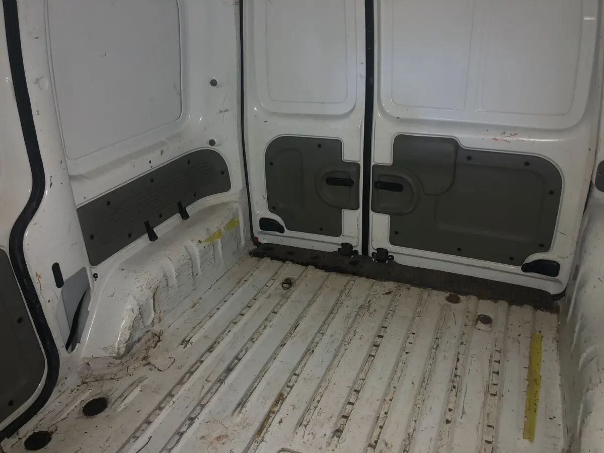 LOTE 001 - Renalut/Kangoo Express16