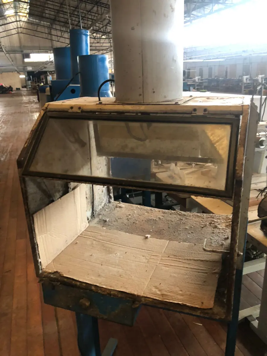 LOTE 227 - Cabine de pintura