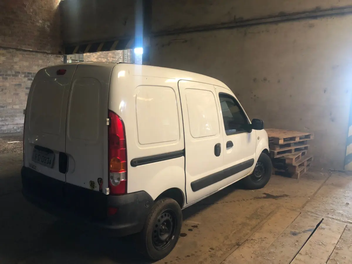 LOTE 001 - Renalut/Kangoo Express16