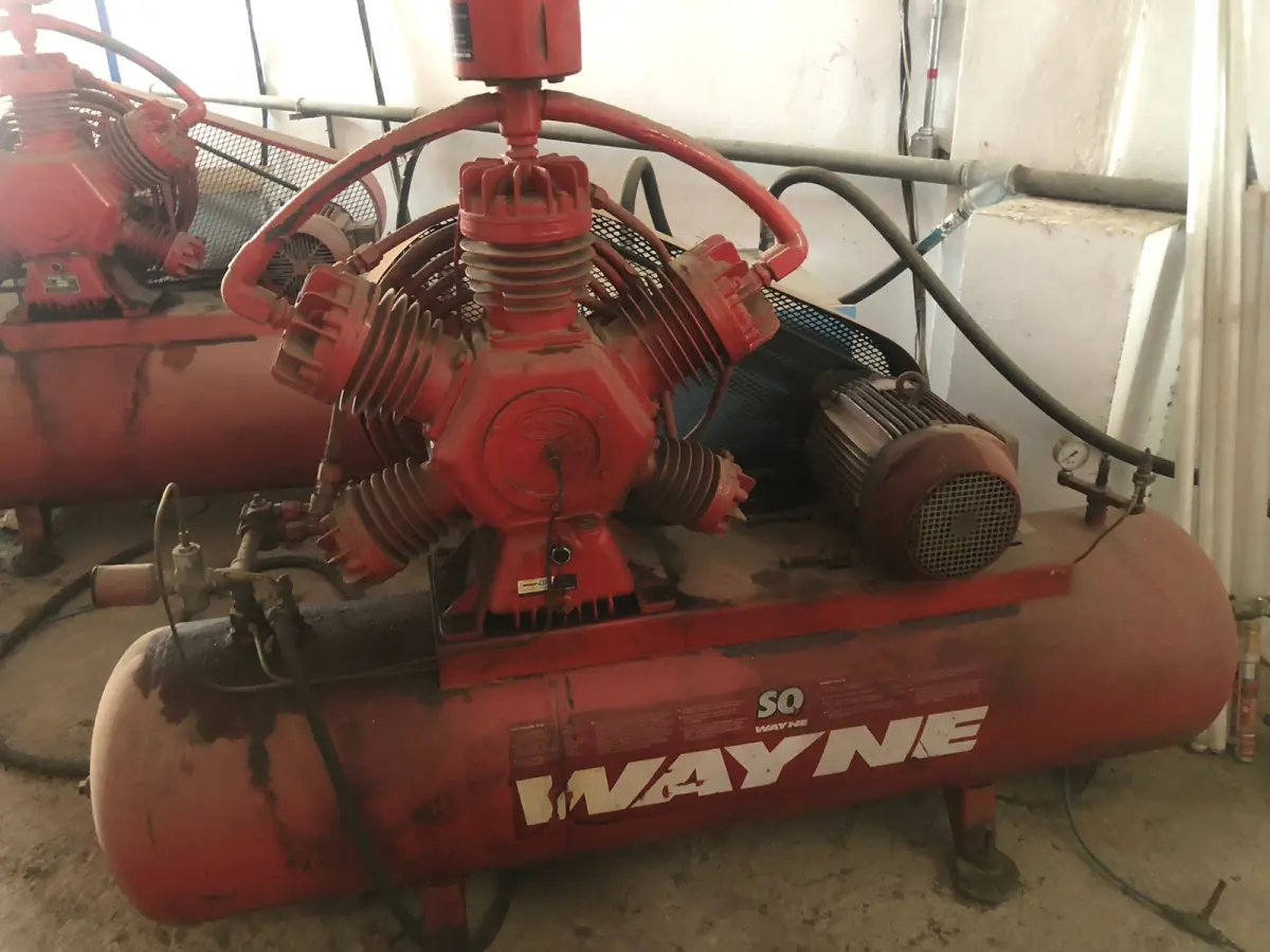 LOTE 151 - Compressor de ar Wayne