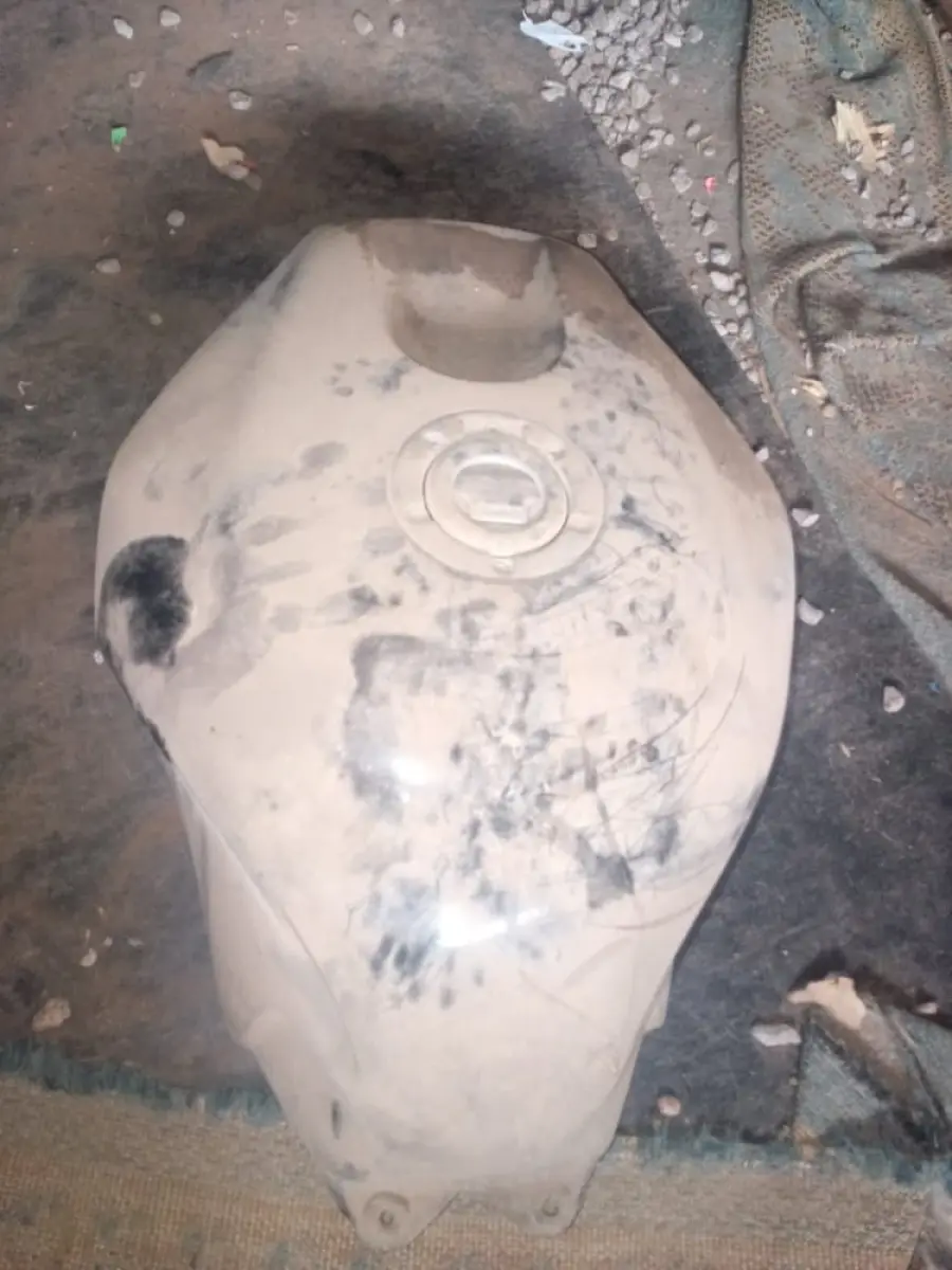 LOTE 000 - SUCATA DE MOTO JTA/SUZUKI