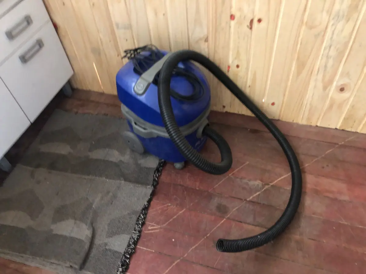 LOTE 250 - Aspirador de pó