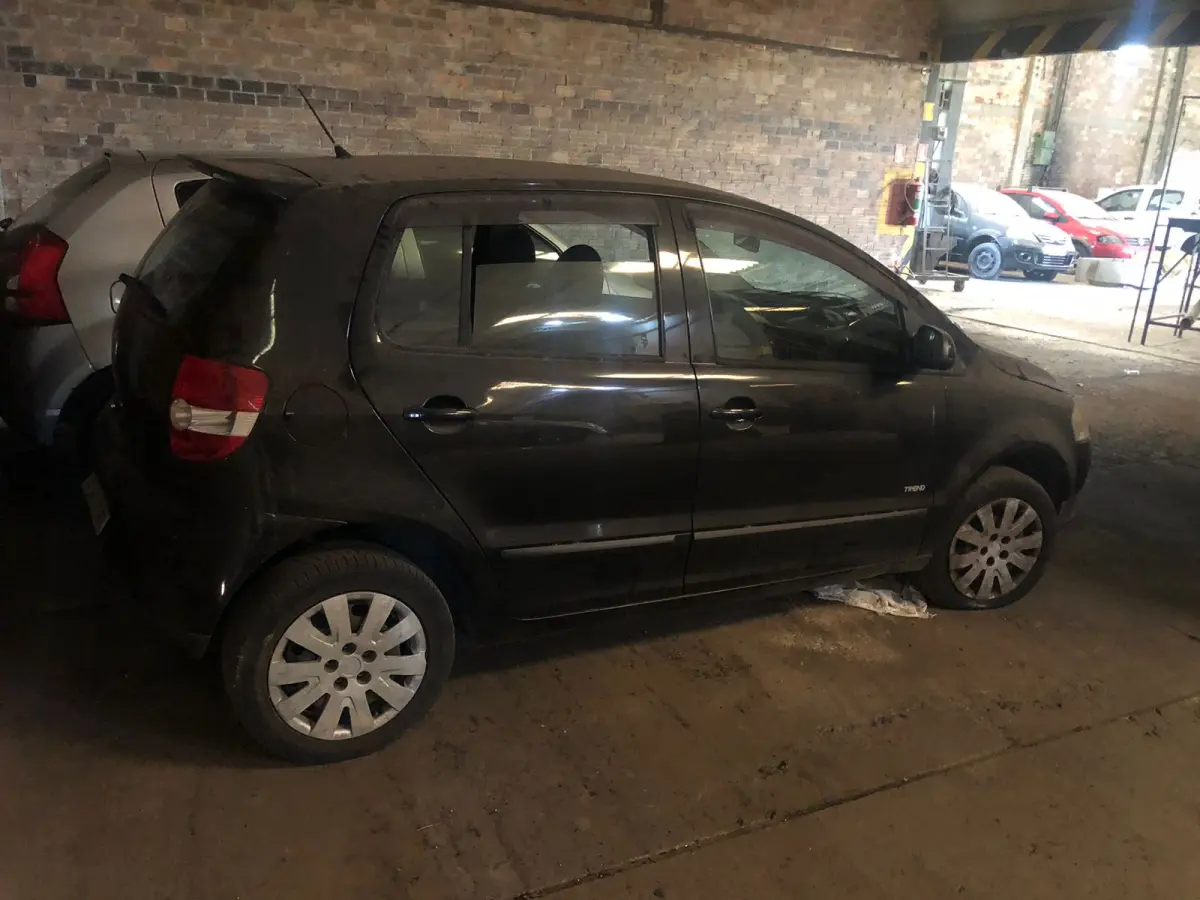 LOTE 002 - VW/Fox 1.0 ano 2009/2009