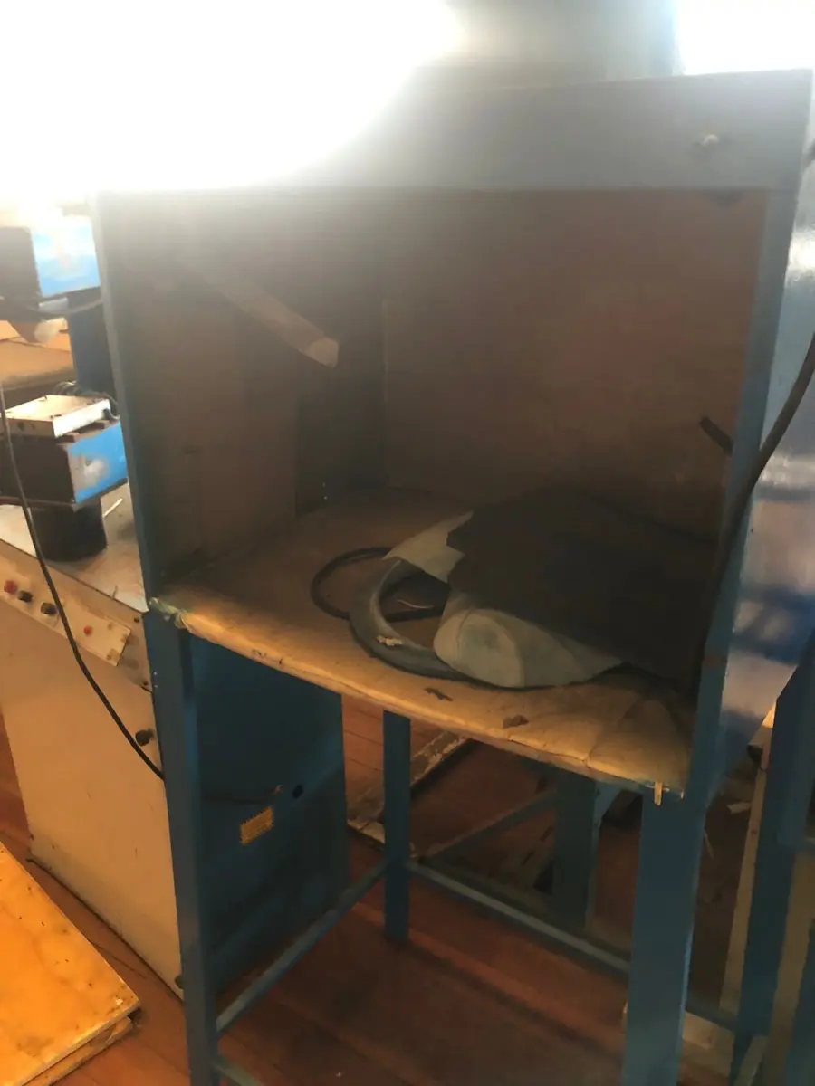 LOTE 237 - Cabine de pintura