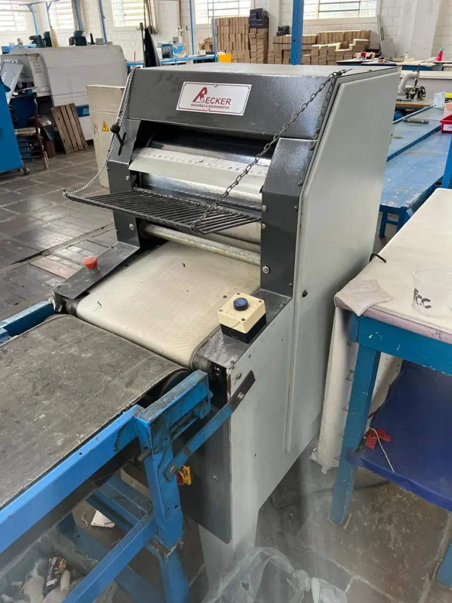 LOTE 001 - LOTE ENGLOBADO DE TODAS AS MAQUINAS DO LEILÃO, ESSE LOTE POSSUI A PREFERENCIA SOBRE OS INDIVIDUAIS (OBS: OS CARROS NAO FAZEM PARTE DESSE LOTE)