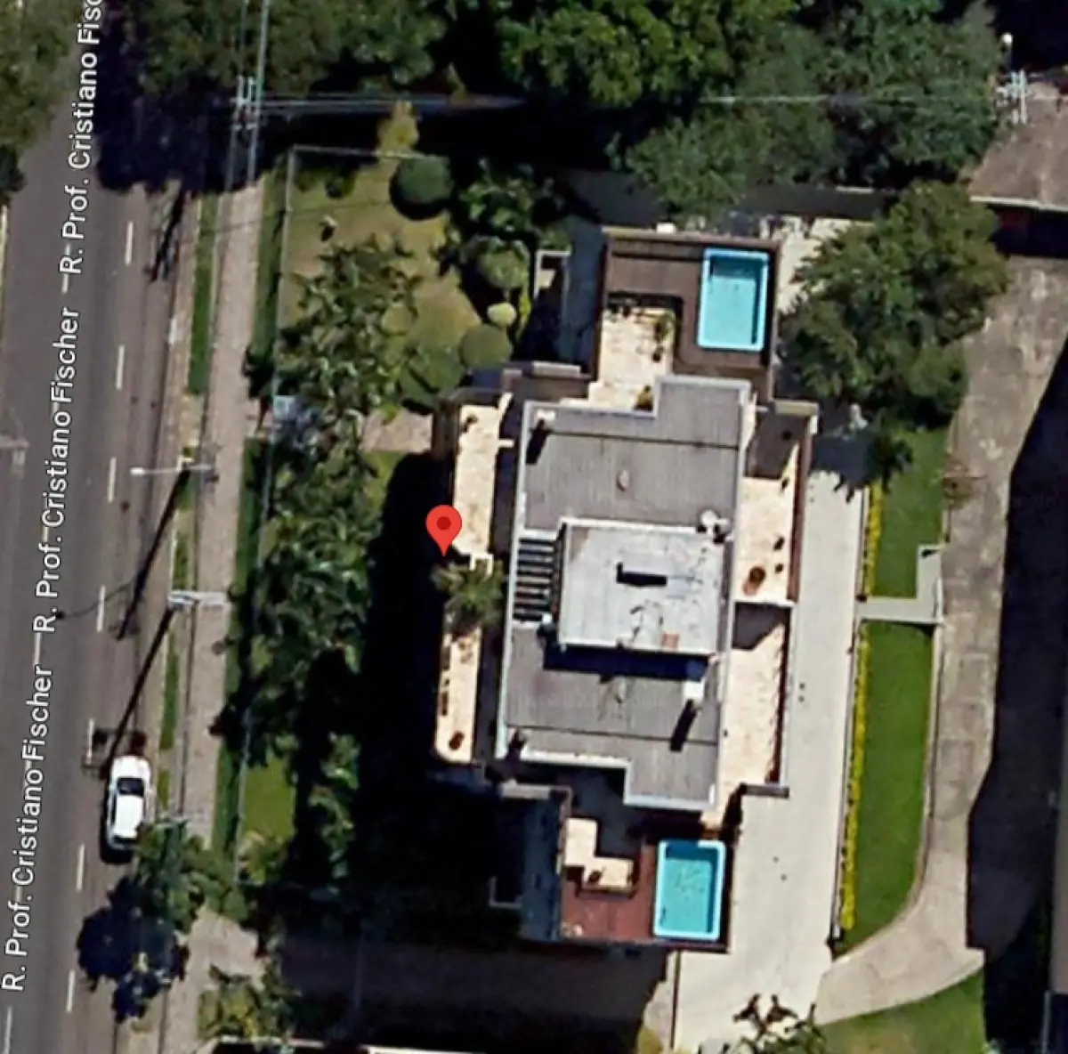 LOTE 000 - APTO. 530m2 COBERTURA E BOXES p/3 CARROS. Recebemos a proposta nas seguintes condições: R$ 790.000,00: Entrada de 25% Saldo em 30 vezes mensais com correção do igpm, Com a condição de haver despacho na homologação de imissão de posse do bem arrematado. Garantia do próprio imóvel no parcelamento conforme o CPC. OBS: ESSE LEILOEIRO VAI ABRIR O LEILÃO COM ESSE PROPOSTA NOTIFICANDO TODOS OS INTERSSADOS LOGADOS, PARA DEPOIS APRESENTAR EM JUIZO O RESULTADO DO LEILÃO