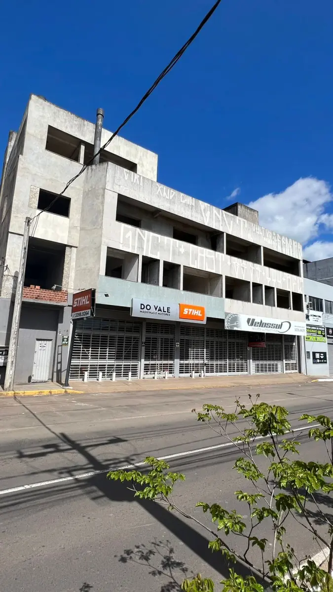 LOTE 001 - GRANDE PRÉDIO 2.415m2 EM NH – RUA SETE DE SETEMBRO COM LOCAÇÃO GARANTIDA