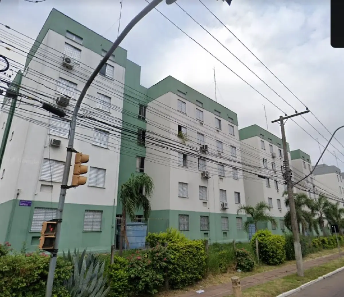 LOTE 000 - Os direitos e ações sobre o apartamento nº 503, bloco F, do Cond. Res. Maria Gonçalves, c/entrada pelo nº 5435 da Av. Bento Gonçalves