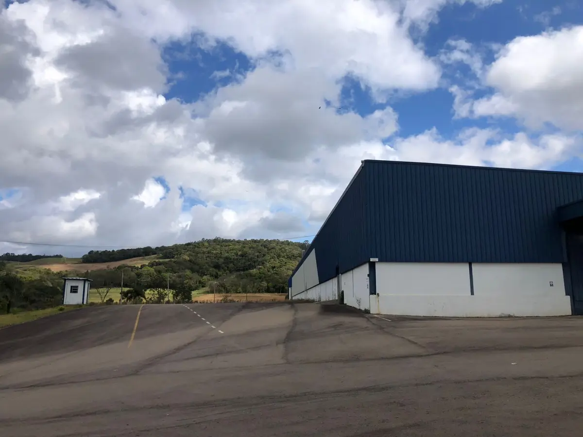 LOTE 000 - Grande Imóvel Urbano na Rod. RS324, KM 28, com área de 50.000m2 localizado na cidade de Nova Araçá