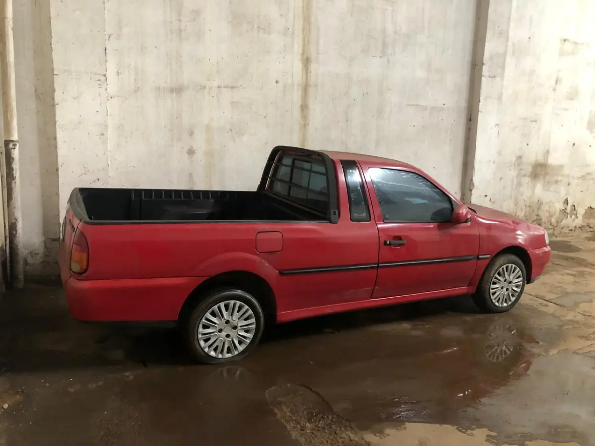 LOTE 000 - VW-Volkswagen Saveiro, placas IID 4766