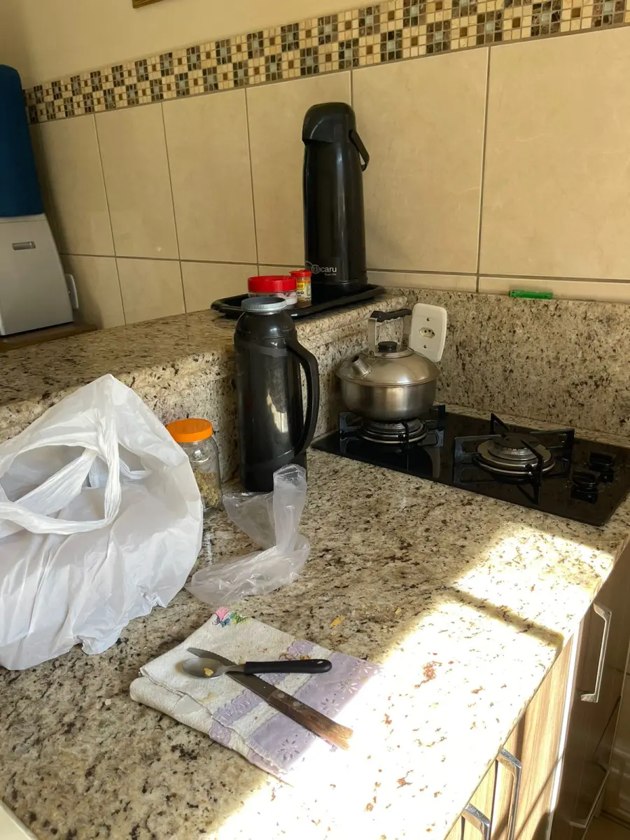 LOTE 158 - 2 GARRAFAS TÉRMICAS