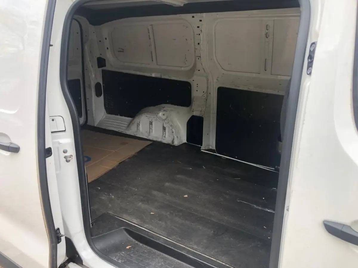 LOTE 002 - Peugeot/Expert Business Pack, diesel, branca, ano 2020/2020