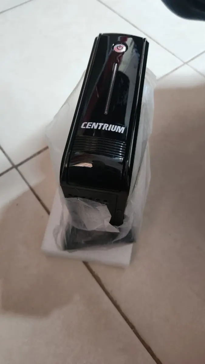 LOTE 215 - COMPUTADOR ULTRATOP CENTRIUM, NA CAIXA, SEM PERIFÉRICOS