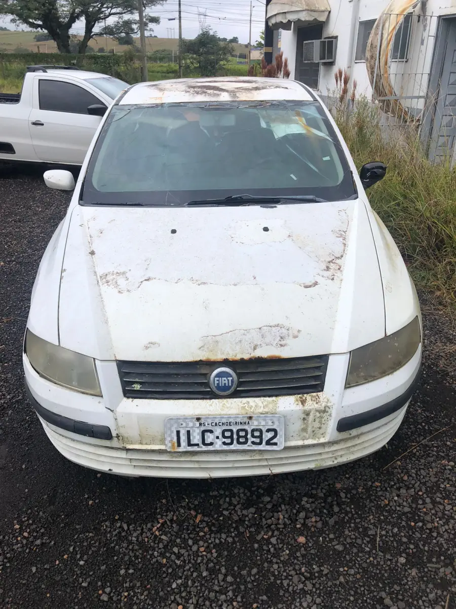 LOTE 002 - Fiat/Stilo, cor branca, fabricação/modelo 2003/2003