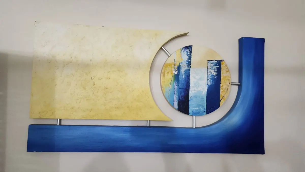 LOTE 203 - TELA DECORATIVA PINTADA A MÃO, RETANGULAR, AZUL E AMARELO