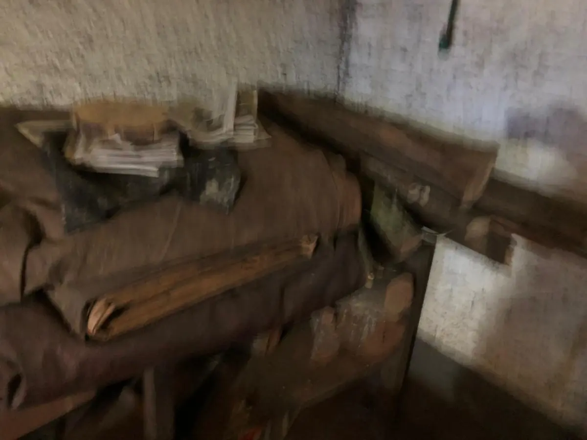 LOTE 086 - LOTE DE LONAS EM MAU ESTADO