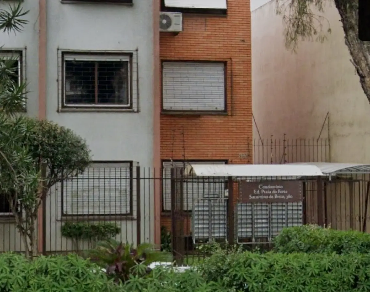 LOTE 000 - apartamento n° 111, do Edifício Praia do Forte, Bloco "B", situado na Rua Saturnino de Brito nº 380 com área real total de 67,73m2, área real privativa de 60,31m²