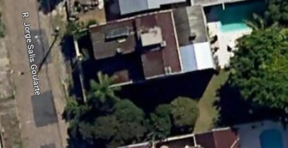 LOTE 000 - prédio de alvenaria com 3 andares não averbado. imóvel sob nº 161 da Rua Jorge Sallis Goulart, Bairro Jardim São Pedro