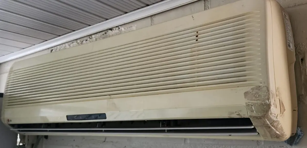 LOTE 105 - AR CONDICIONADO SPLIT LG, 18.500 BTU