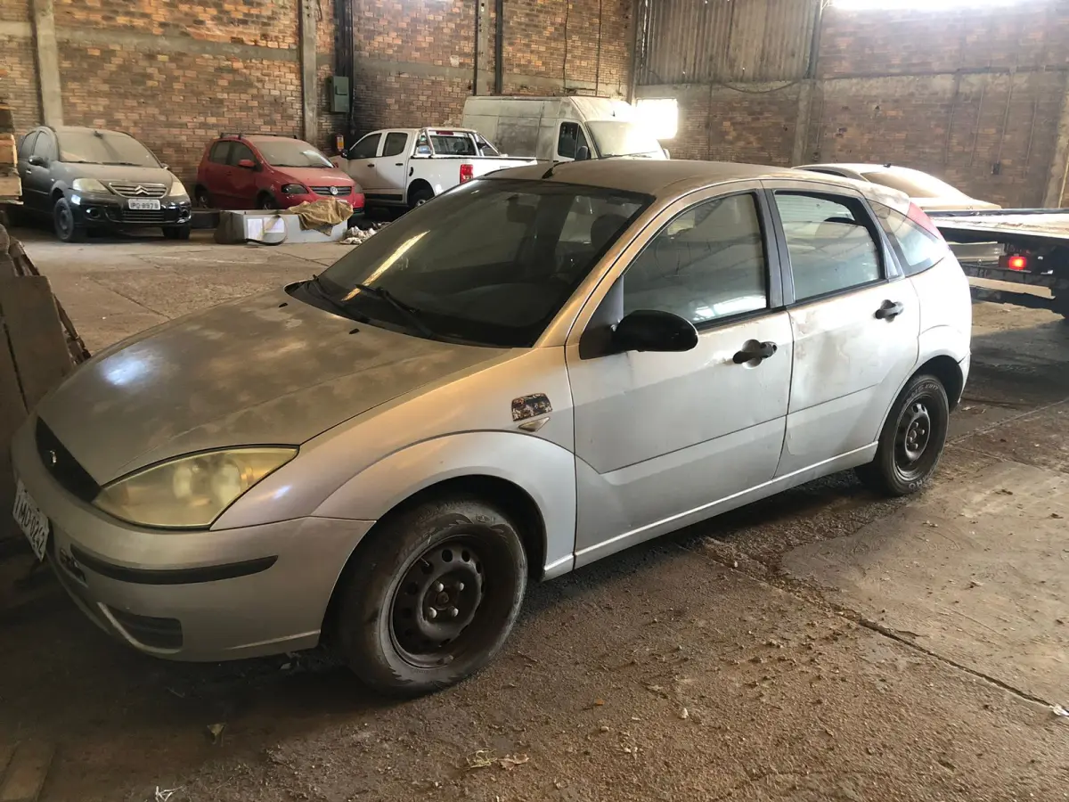 LOTE 001 - O veículo I/Ford Focus 1.6L HÁ