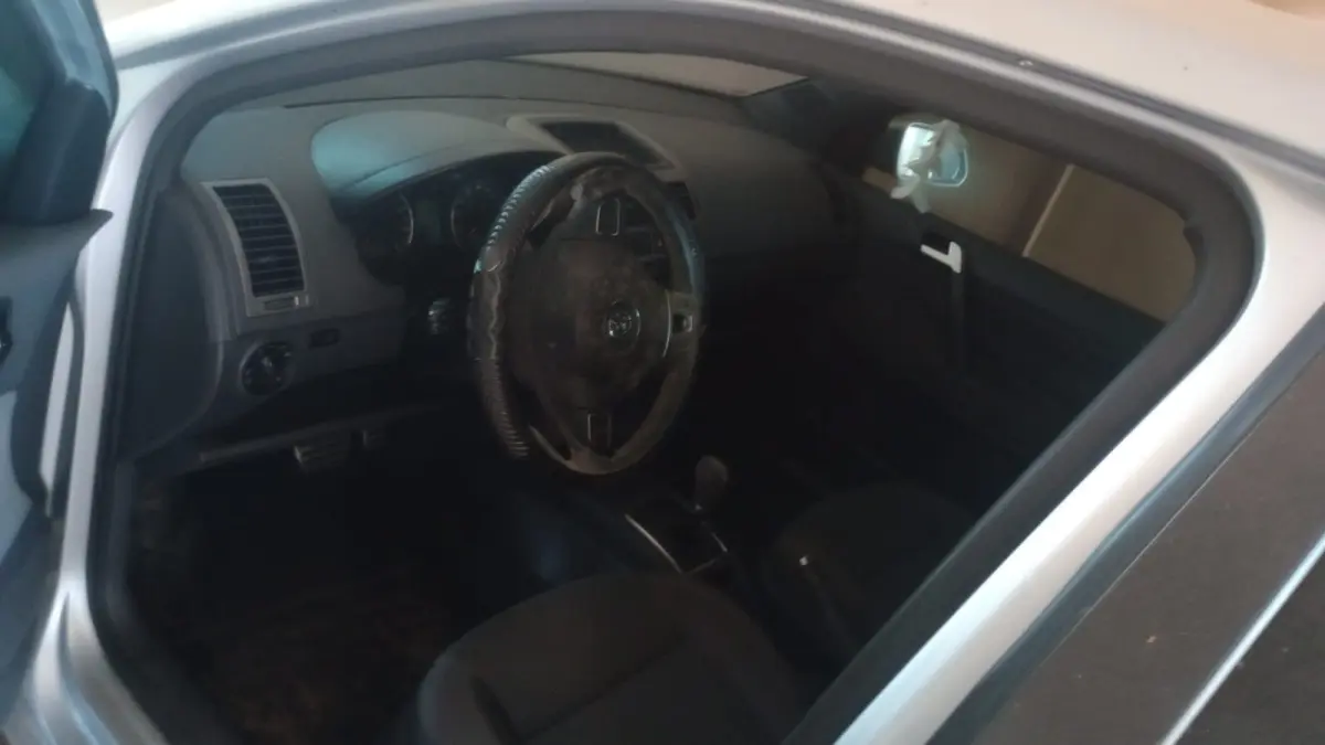 LOTE 000 - VW POLO 1.6 FLEX ANO 2010