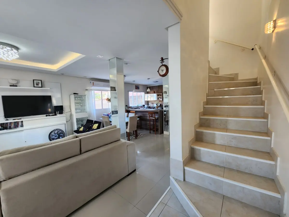 LOTE 001 - GRANDE CASA COM PISCINA NA ILHA DA PINTADA COM MAIS 4 APTS EM OBRA NO IMOVEL